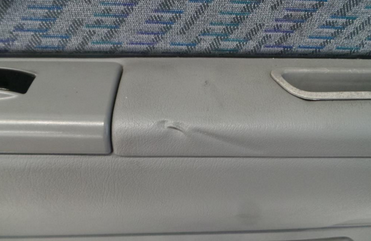 Mitsubishi Space Runner N10 T&uuml;r vorn rechts Beifahrert&uuml;r Rohbau Silber